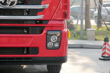 �������� ��ʨC500�ؿ� ������ 560���� 6X4ǣ����ͼƬ