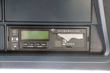 �������� ��ʨC500�ؿ� ������ 560���� 6X4ǣ����ͼƬ