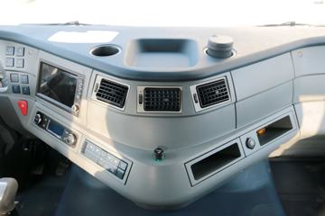 �������� ��ʨC500�ؿ� ������ 560���� 6X4ǣ����ͼƬ