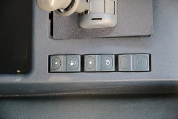 �������� ��ʨC500�ؿ� ������ 560���� 6X4ǣ����ͼƬ
