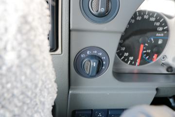 �������� ��ʨC500�ؿ� ������ 560���� 6X4ǣ����ͼƬ