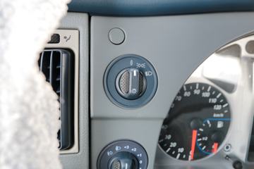 �������� ��ʨC500�ؿ� ������ 560���� 6X4ǣ����ͼƬ