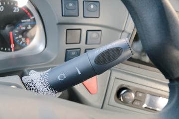 �������� ��ʨC500�ؿ� ������ 560���� 6X4ǣ����ͼƬ