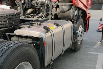 �������� ��ʨC500�ؿ� ������ 560���� 6X4ǣ����ͼƬ
