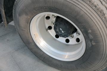 �������� ��ʨC500�ؿ� ������ 560���� 6X4ǣ����ͼƬ