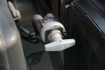 �������� ��ʨC500�ؿ� ������ 560���� 6X4ǣ����ͼƬ