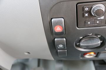 Ծ�� С����S50 1.9L 95���� ���� �����жʽ������(�����ؿ���)ͼƬ