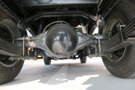 上汽跃进底盘&nbsp;垃圾运输车底盘图片