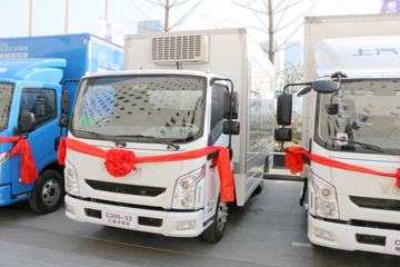跃进 超越C300-VM 125马力 4X2 4米冷藏车(NJ5042XLCZFDCMZ)
