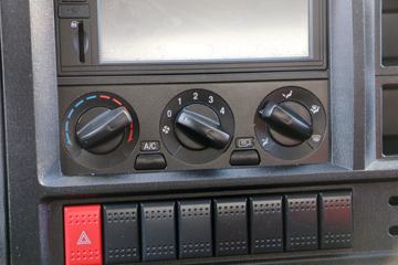 Ծ�� ��ԽC300-VM 125���� 4X2 4����س�ͼƬ