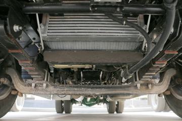 Ծ�� ��ԽC300-VM 125���� 4X2 4����س�ͼƬ