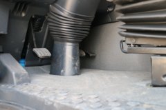 福田 欧曼EST 6系重卡 360马力 8X4 9.6米仓栅式载货车(BJ5319CCY-AA)