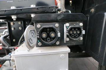 ����Ծ�� С����ES50 3.5T 4X2���綯ר�õ���(SH1037PBEVNZ4)48.84kWhͼƬ