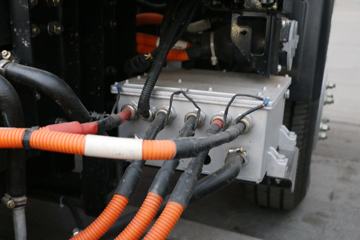 ����Ծ�� С����ES50 3.5T 4X2���綯ר�õ���(SH1037PBEVNZ4)48.84kWhͼƬ