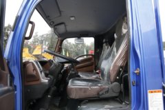 重汽王牌 7系 130马力 4X2 平板运输车(8档)(CDW5040TPBHA1R5)