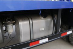 重汽王牌 7系 130马力 4X2 平板运输车(8档)(CDW5040TPBHA1R5)