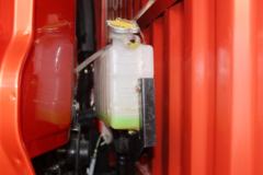 飞碟缔途 XH 245马力 6X2 7.7米排半仓栅式载货车