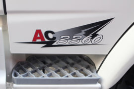 奥驰A系&nbsp;冷藏车驾驶室图片