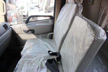 �������ó� ����п� 180���� 4X2 6.75���Ű������ػ���(DFH5180CCYBͼƬ