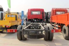 东风商用车 天锦中卡 180马力 4X2 6.75米排半栏板载货车底盘(DFH1180BX1JV)