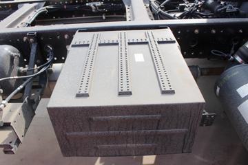 �������ó� ����п� 180���� 4X2 6.75���Ű������ػ�������ͼƬ