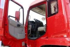 东风商用车 天锦中卡 180马力 4X2 6.75米栏板载货车(DFH1180BX1JV)