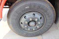 东风商用车 天锦中卡 180马力 4X2 6.75米栏板载货车(DFH1180BX1JV)