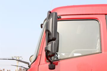 �������ó� �����ؿ� 220���� 6X2 9.6�������ػ�������ͼƬ