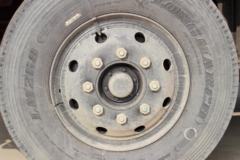 东风商用车 天锦中卡 180马力 4X2 6.75米厢式载货车(DFH5180XXYBX1DV)