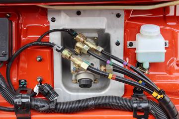 �������ó� ����п� 270���� 4X2ǣ����(DFH4180B)ͼƬ