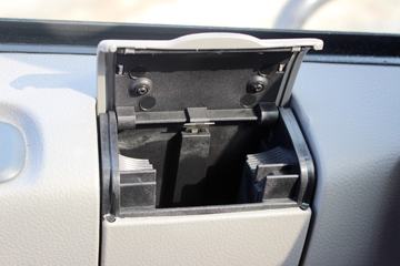 �������ó� ����п� 270���� 4X2ǣ����(DFH4180B)ͼƬ