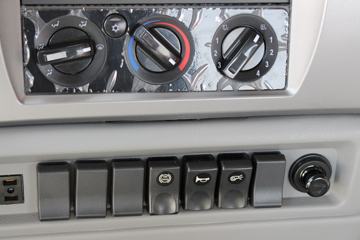 �������ó� ����п� 270���� 4X2ǣ����(DFH4180B)ͼƬ