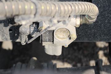 �������ó� ����п� 270���� 4X2ǣ����(DFH4180B)ͼƬ