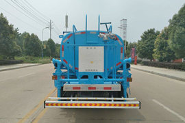 风驰&nbsp;洒水车/喷洒车外观图片
