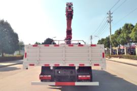 风驰&nbsp;随车吊外观图片