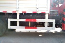 风驰&nbsp;随车吊底盘图片