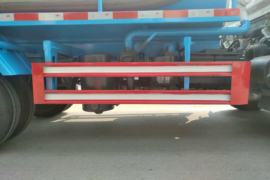 风顺&nbsp;吸污/吸粪车底盘图片