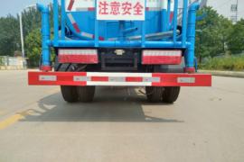 风顺&nbsp;洒水车/喷洒车底盘图片