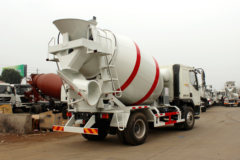 东风柳汽 乘龙L3 160马力 4X2 3.8方混凝土搅拌车(LZ5160GJBM3AB)