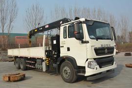 重汽豪沃底盘&nbsp;随车吊外观图片