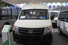 东风 御风 4.5T 4X2 纯电动冷藏车