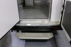 东风 御风 4.5T 4X2 纯电动冷藏车