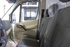 九州 4.5T 6米电动冷藏车75kWh