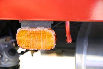 ���� ����M8 220���� 4X2 6.7���Ű������ػ���(KMC1180A57P5)ͼƬ