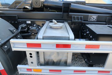 ���ǵ� T8 245���� 4X2 ���綯�����жʽ������(������)ͼƬ