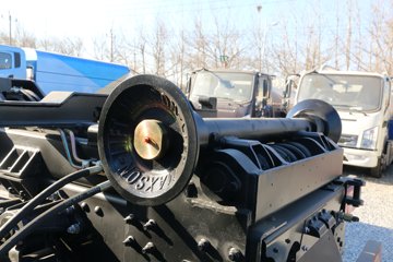 ���ǵ� T8 245���� 4X2 ���綯�����жʽ������(������)ͼƬ