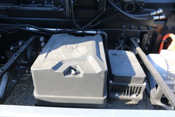 ���ǵ� T8 245���� 4X2 ���綯�����жʽ������(������)ͼƬ