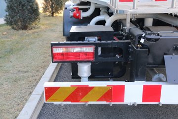 ���ǵ� T10 204���� 8X4 ���綯��ˮ��(������)(HLT5320GSSEV)ͼƬ