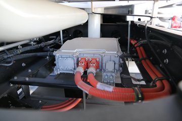 ���ǵ� T10 204���� 8X4 ���綯��ˮ��(������)(HLT5320GSSEV)ͼƬ