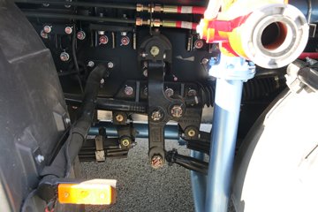 ���ǵ� T10 204���� 8X4 ���綯��ˮ��(������)(HLT5320GSSEV)ͼƬ